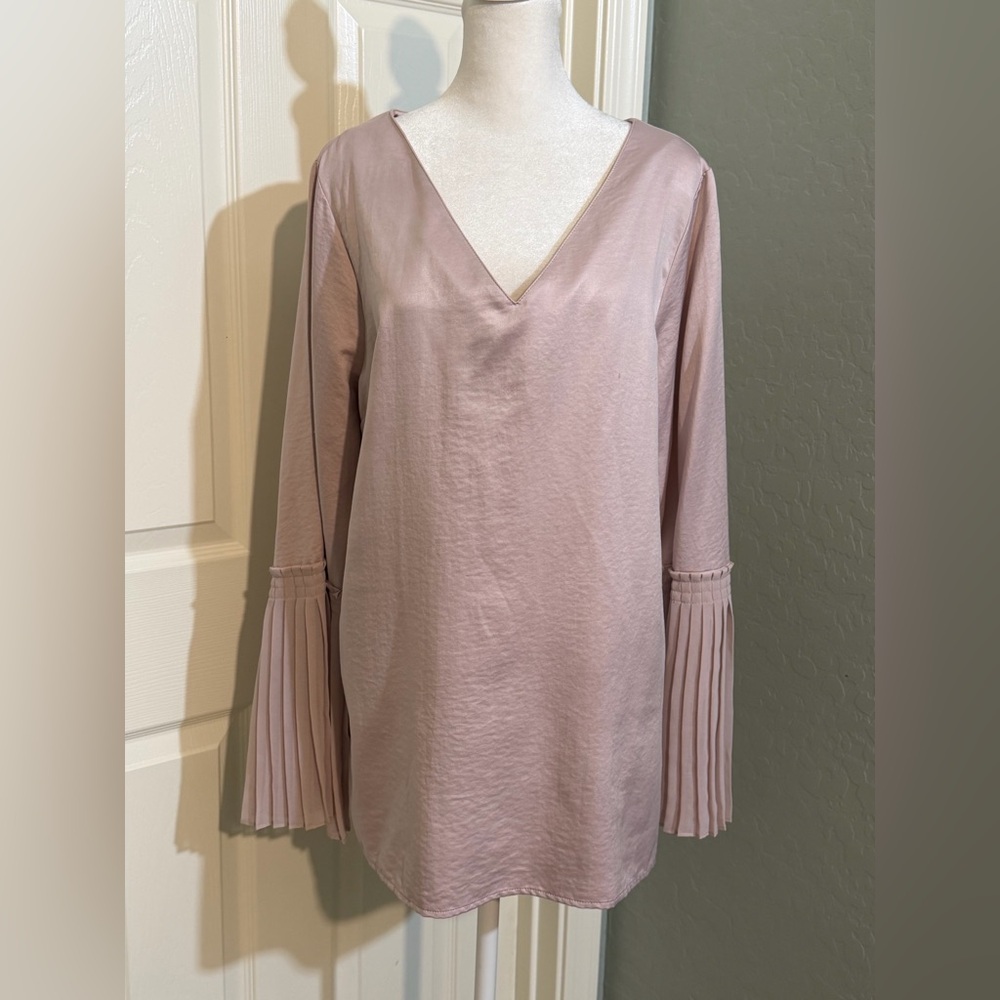 TDC SILKY PLEATED SLEEVES BLOUSE SIZE X-Large